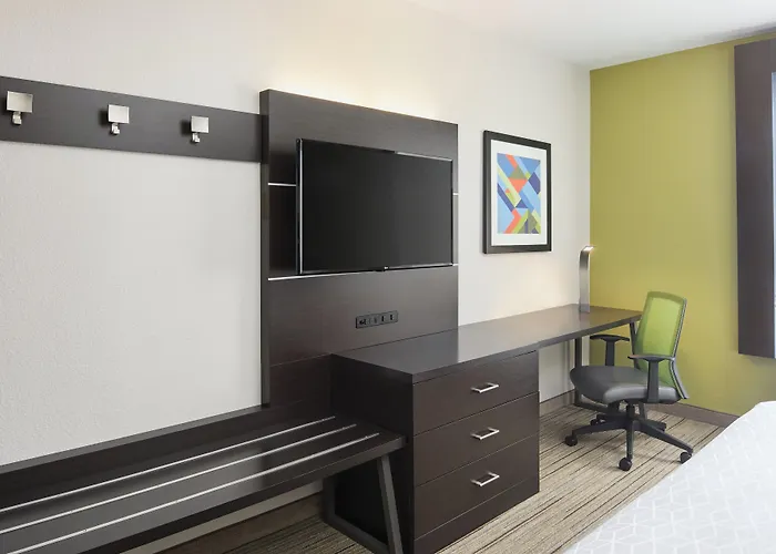 Holiday Inn Express Hotel & Suites Port Richey By Ihg