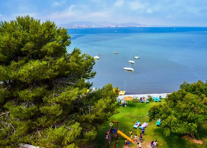 Hotel Izan Cavanna