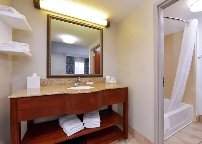Hampton Inn & Suites Wilmington