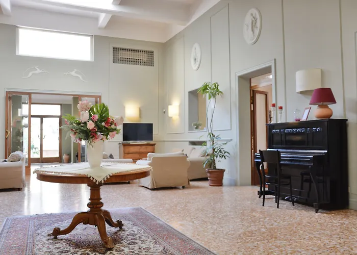 Hotel Touring Wellness & Beauty