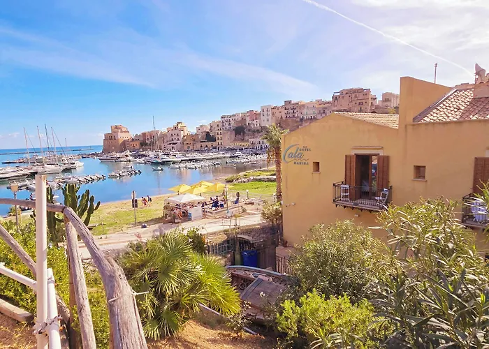 Hotel Cala Marina