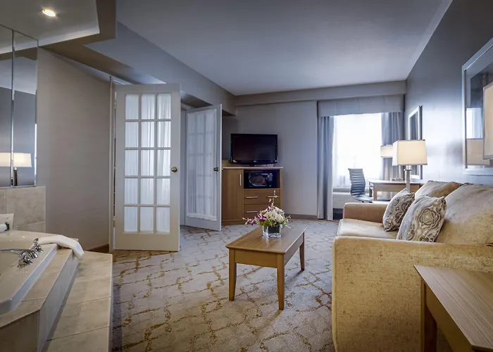 Monte Carlo Inn Vaughan Suites