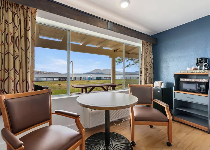 Skylark Shores Resort