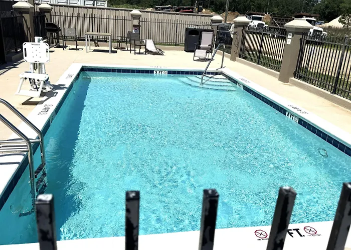 Country Inn & Suites By Radisson, Midway - Tallahassee West