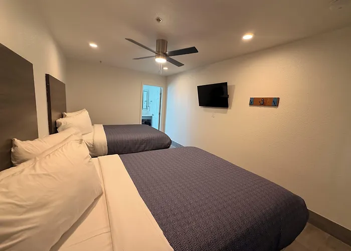 Surfside Stay