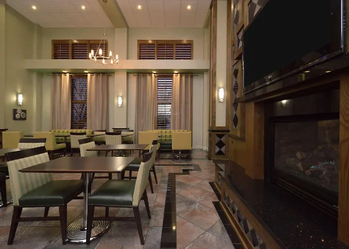 Hampton Inn & Suites Carson City