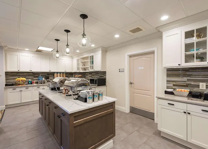 Homewood Suites By Hilton Bloomington