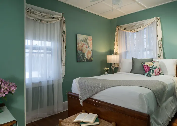 Hampton Terrace Inn