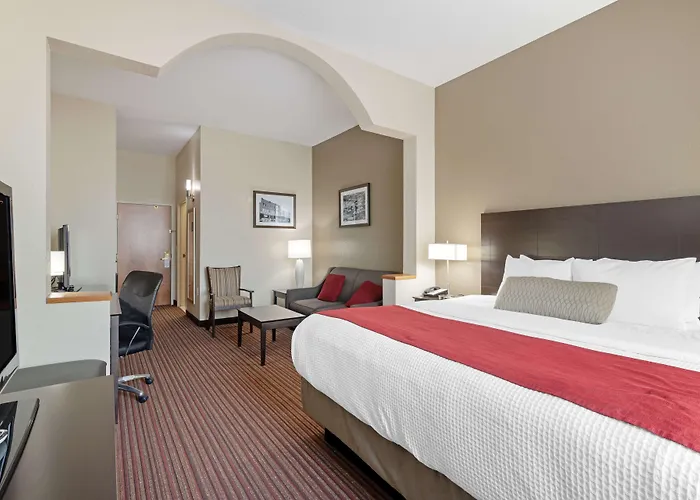 Best Western Plus Bradbury Inn And Suites