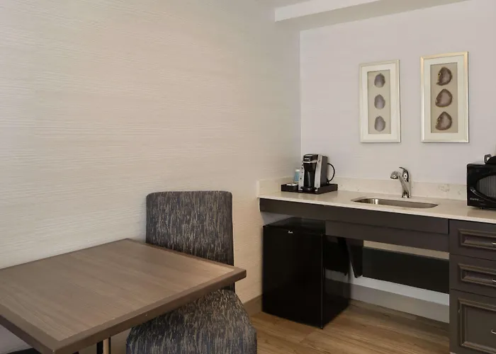 Hilton Garden Inn Freeport Downtown