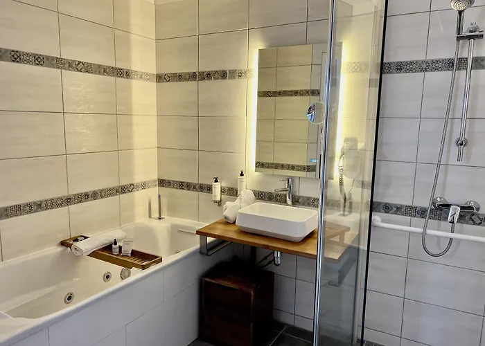 Le Trophee Boutique Hotel Spa- La Loggia Appart'Hotel