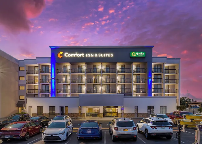 Comfort Inn & Suites Spring Lake - Fayetteville Near Fort Bragg