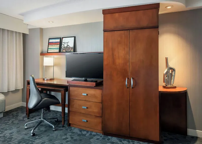 Courtyard By Marriott Gaithersburg Washingtonian Center