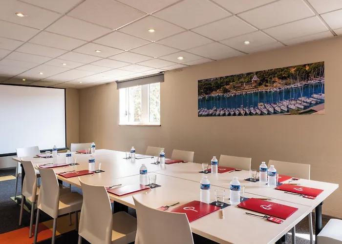 The Originals City Hotel Marseille Aeroport
