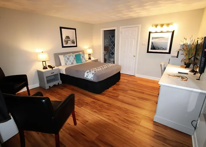 Colonial Inn Seekonk