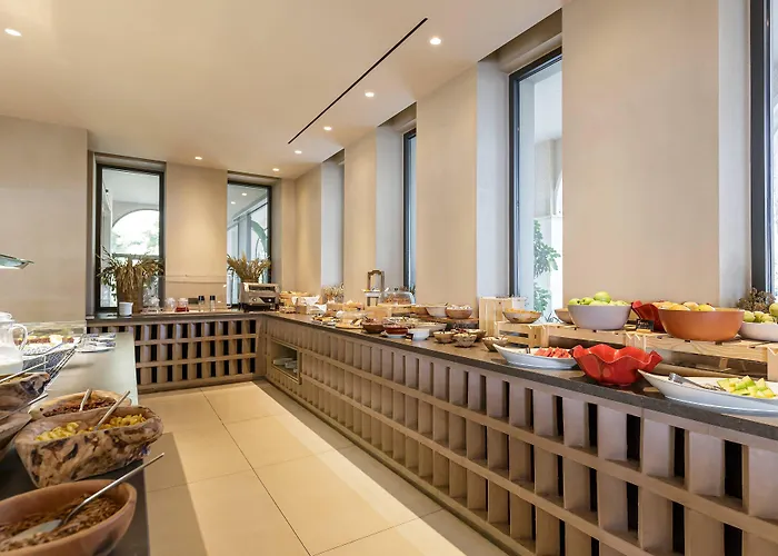 Akrotiri Beach Resort & Spa - Adult Friendly