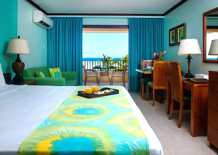 Yellow Bird Hotel