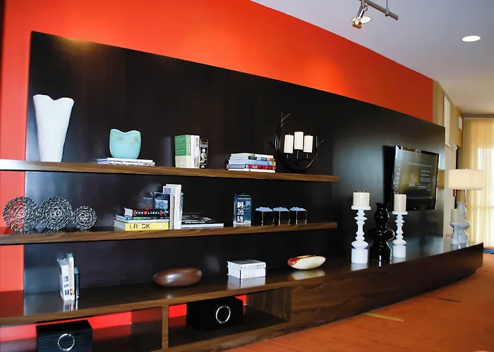 Courtyard By Marriott Salina