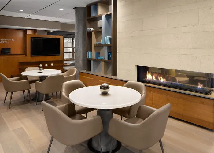 Courtyard By Marriott Seattle Bellevue/Downtown