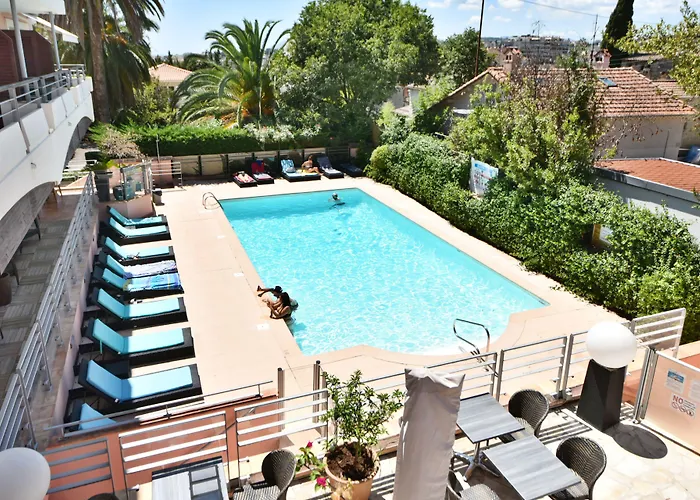 Zenitude Hôtel-Résidences Le Cannet