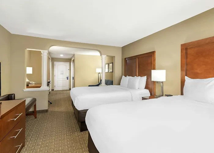 Comfort Inn & Suites Dover-Portsmouth