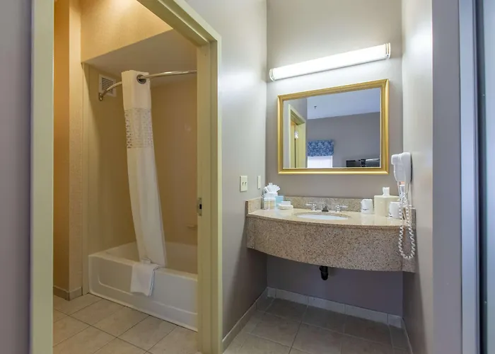 Hampton Inn Hadley-Amherst Area