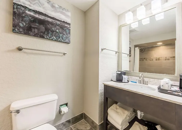 Best Western Plus Sebastian Hotel & Suites