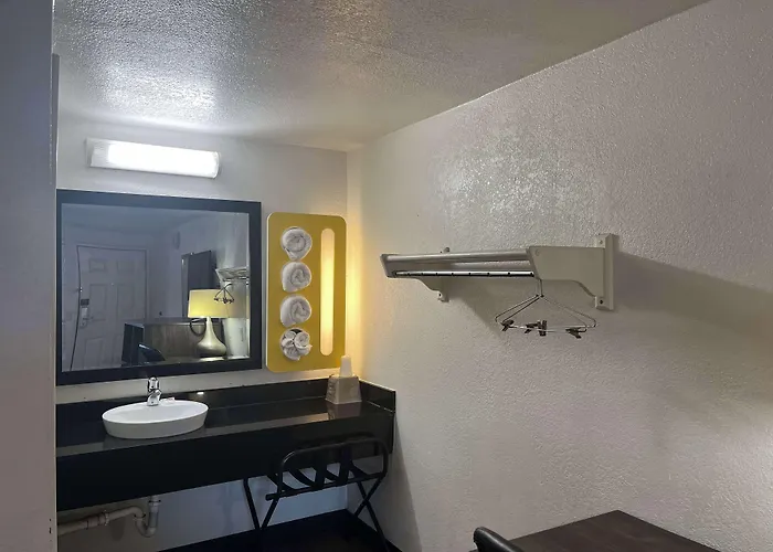 Motel 6 Cross Lanes, Wv Goff Mountain Rd