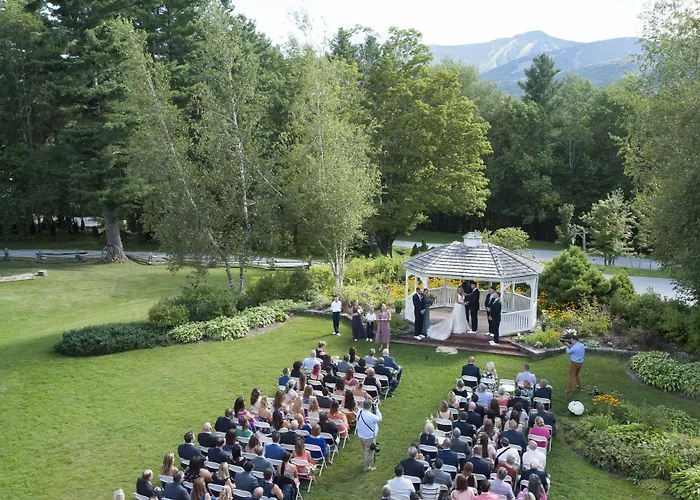 Summit Lodge