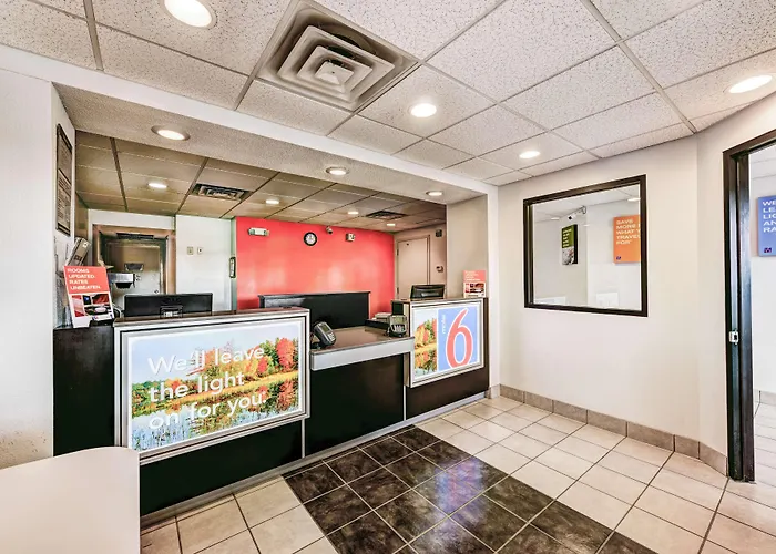 Motel 6-Niantic, Ct - New London