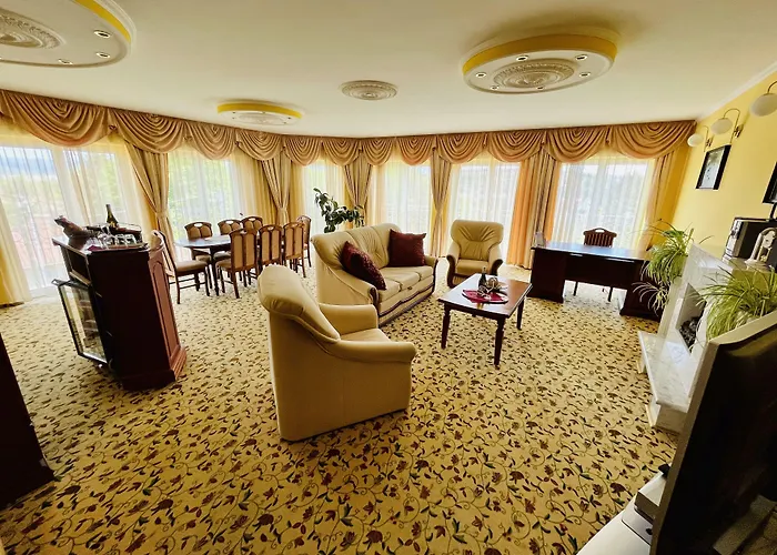 Hotel Korona Wellness, Rendezveny Es Borszalloda