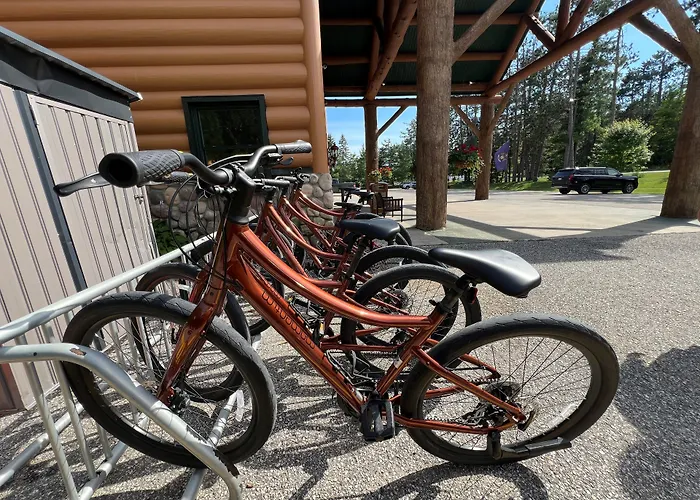 Crooked River Lodge