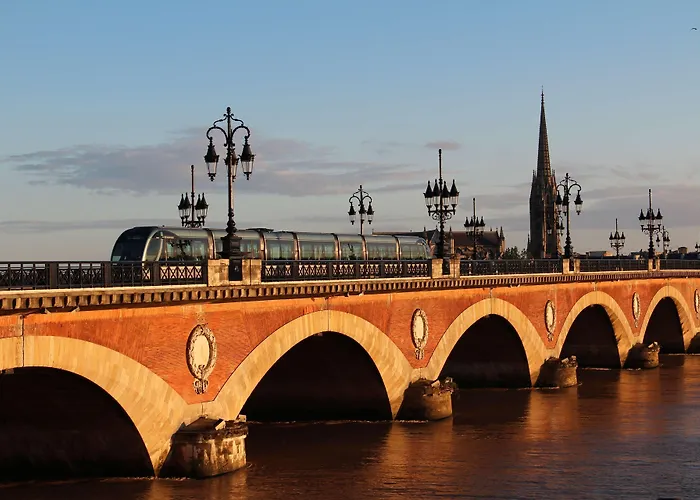 Campanile Bordeaux - Le Lac