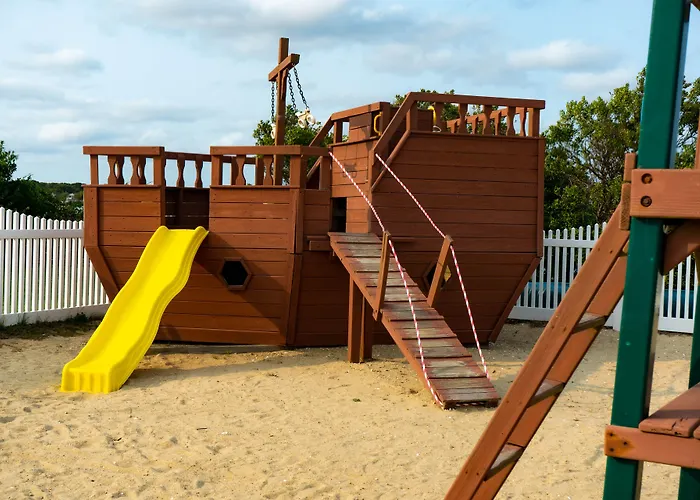 Innseason Resorts Surfside