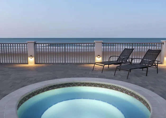 La Quinta By Wyndham Oceanfront Daytona Beach