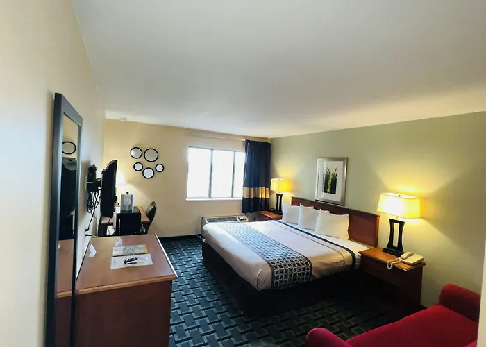 Hometown Inn And Suites