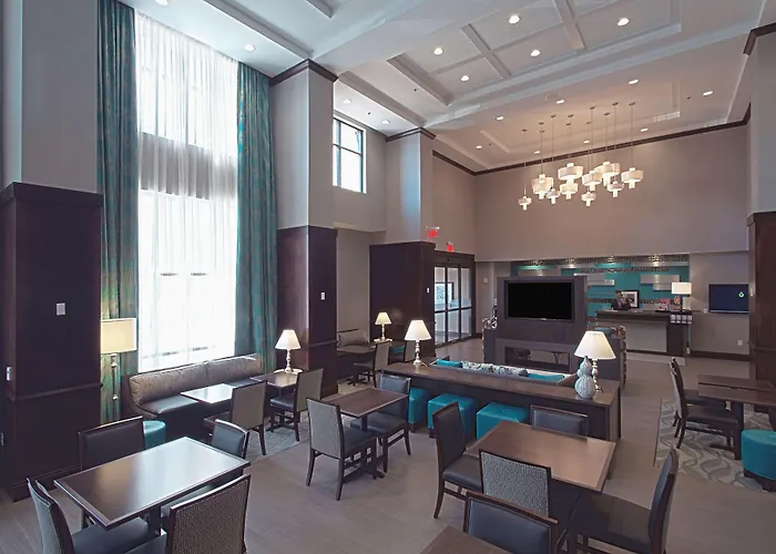 Hampton Inn & Suites Columbus/University Area