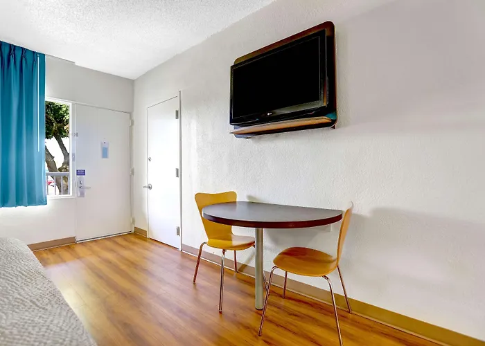 Motel 6-Jacksonville, Nc