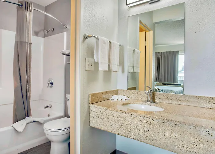 Motel 6-Salem, Or