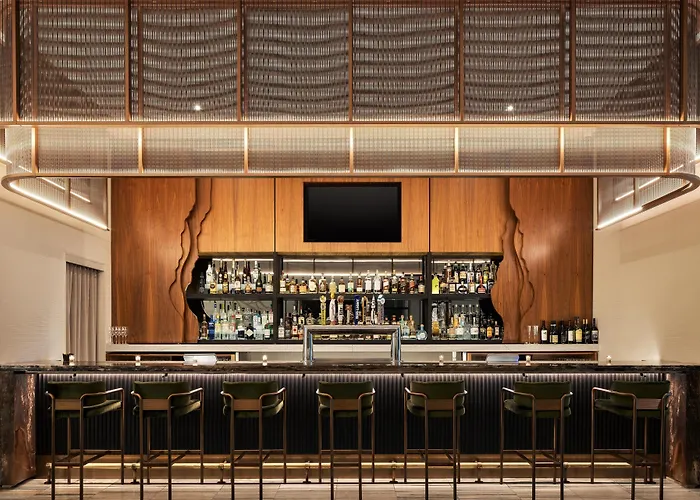 The Lofton Hotel Minneapolis, Tapestry Collection By Hilton