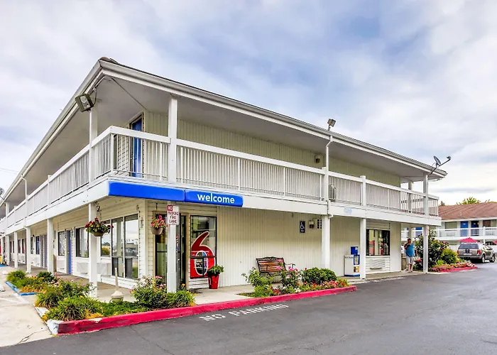 Motel 6-Medford, Or - North