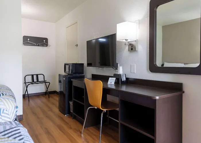 Motel 6-Lufkin, Tx