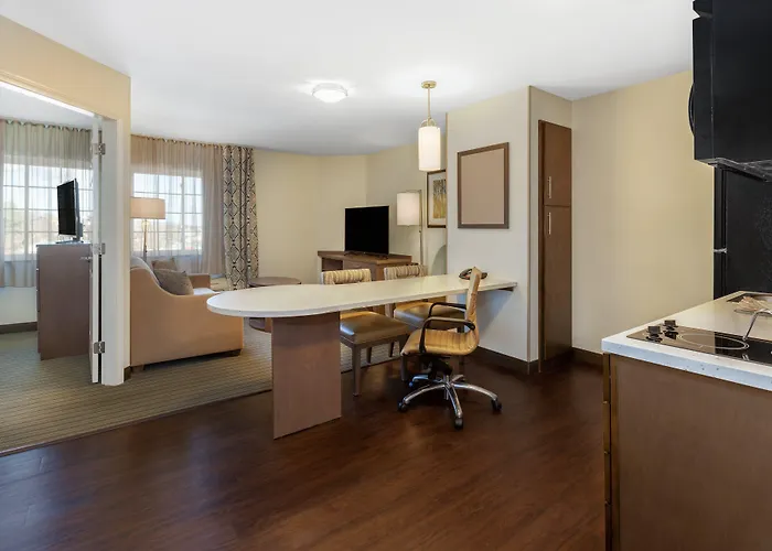 Candlewood Suites-West Springfield By Ihg
