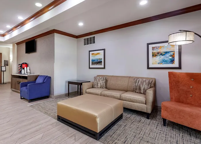 Best Western Plus Sparta Trail Lodge