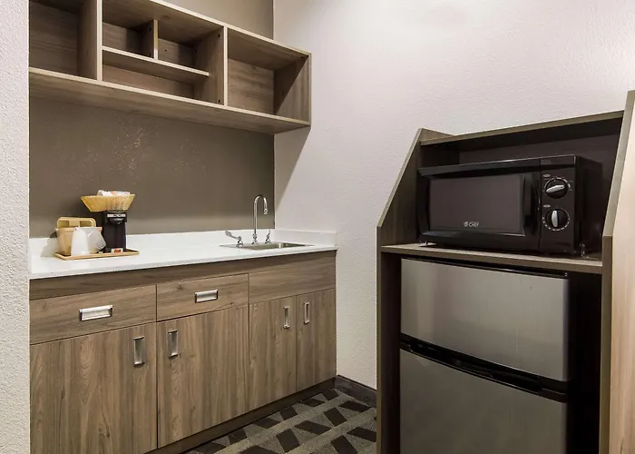 Quality Inn & Suites Waco North