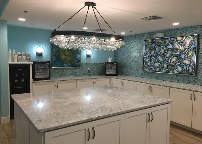 Palmera Inn And Suites