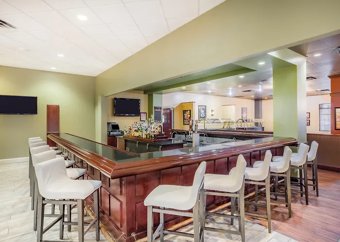 Holiday Inn Lafayette-City Centre By Ihg