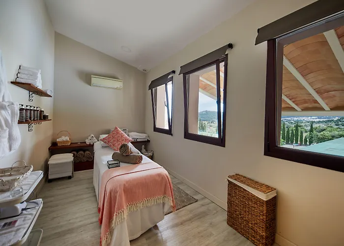 Pula Suites Boutique Resort