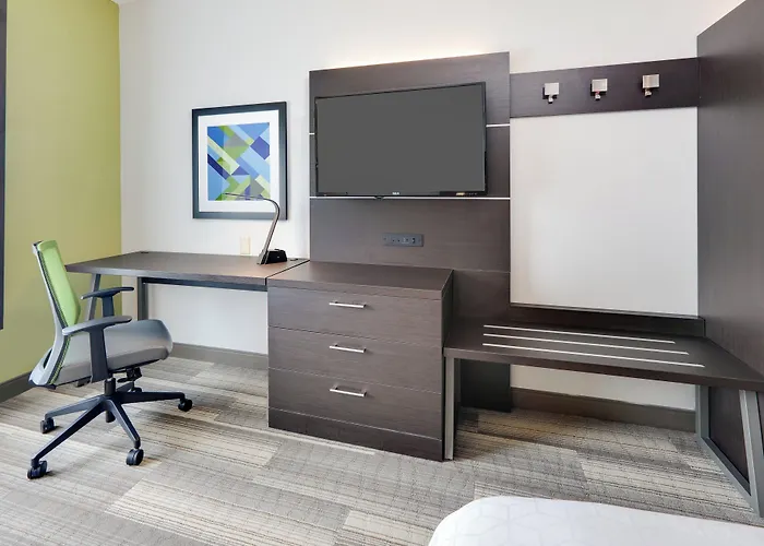 Holiday Inn Express Hotel & Suites Dublin By Ihg