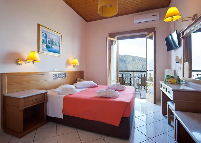 Acropole Delphi City Hotel